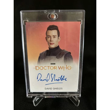 Doctor Who David Shields által dedikált kártya