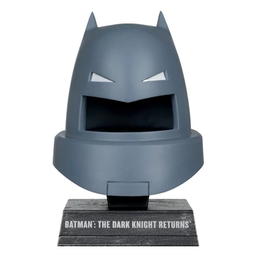 Batman DC Direct Mini Replica 1/3 Armoured Batman Cowl (Dark Knight Returns) 18 cm
