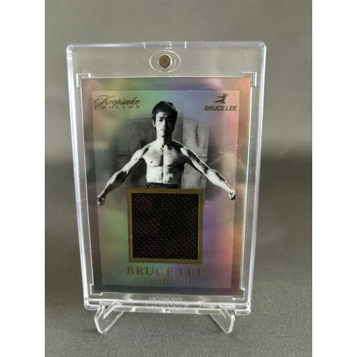 2024 Keepsake Edition Bruce Lee 50th annyversary relikvia kártya, viselt ruhadarabbal