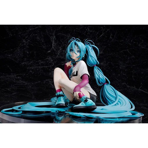 Hatsune Miku Statue 1/4 Yoneyama Mai The Latest Street Style "Cute" Limited Edition 17 cm