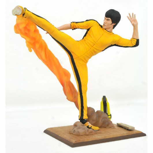 Bruce Lee Gallery Kicking PVC Figure	