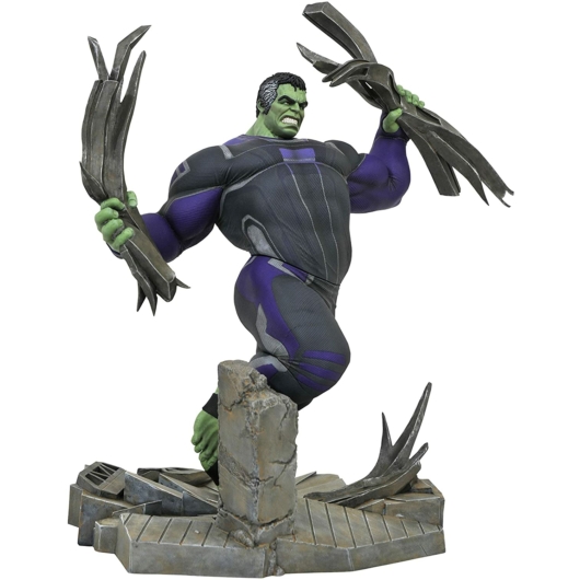 Marvel Gallery: Avengers Endgame - Tracksuit Hulk Deluxe PVC szobor